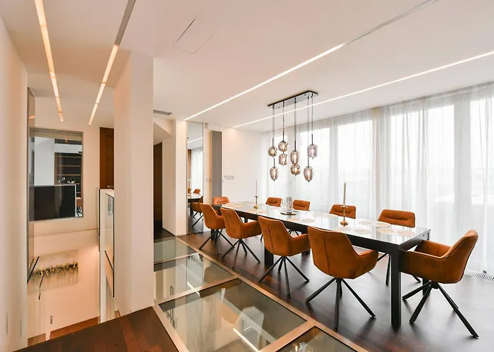 Presidential Penthouse, 303M2, Jacuzzi On Terrace, Sauna, 6Bdrm, 4Bthrm, Ac, Lift
